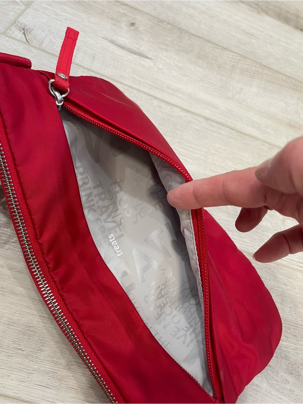 LULULEMON Travel Pooch VII Fanny Pack Waist Bag Dog Walking Hiking Pouch Red - Picture 10 of 12